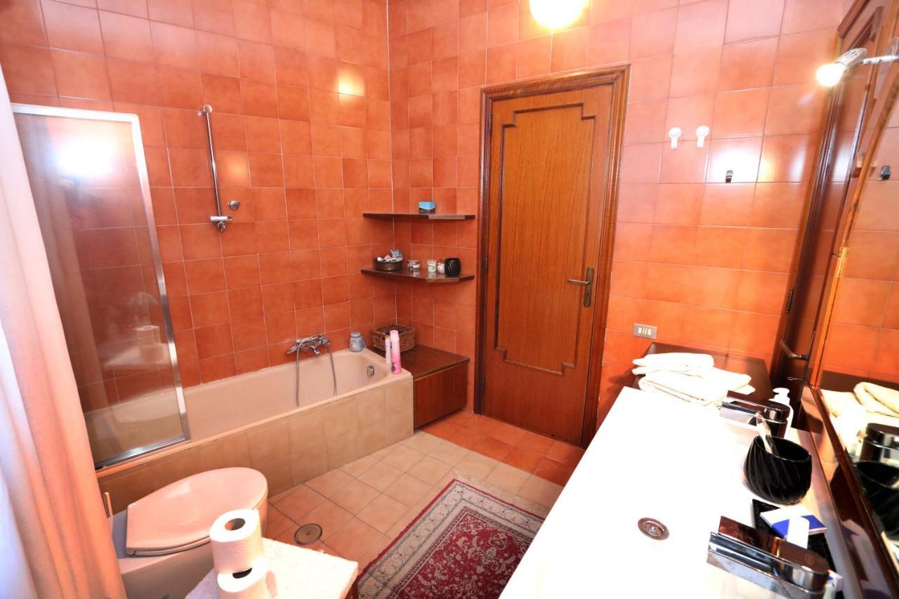 Bari Suite Apartment Barone 12 Free Parking Exterior foto